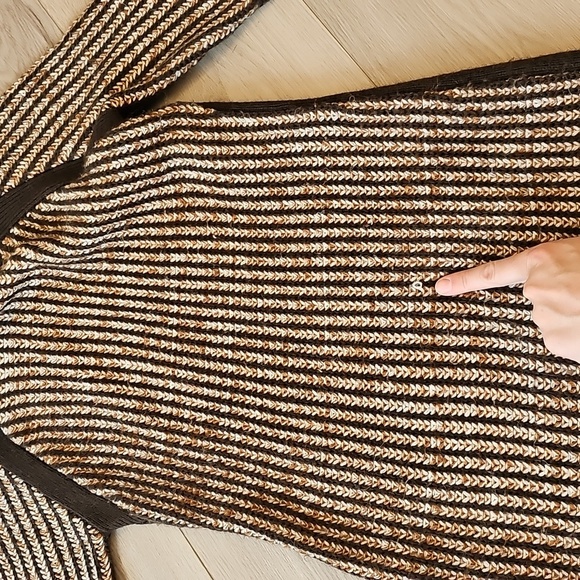 Romeo & Juliet Couture Retro Chunky Knit Sweater Dress, Small - Picture 13 of 16